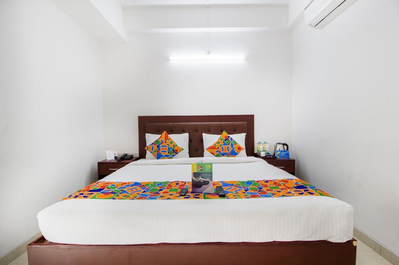 Fabhotel Limestone Suites - 750M From Yashoda Hospitals, Somajiguda Haydarabad Dış mekan fotoğraf