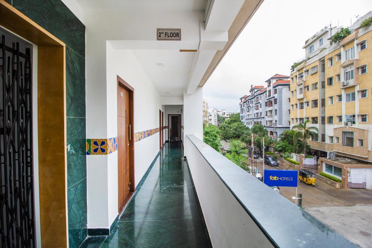 Fabhotel Limestone Suites - 750M From Yashoda Hospitals, Somajiguda Haydarabad Dış mekan fotoğraf